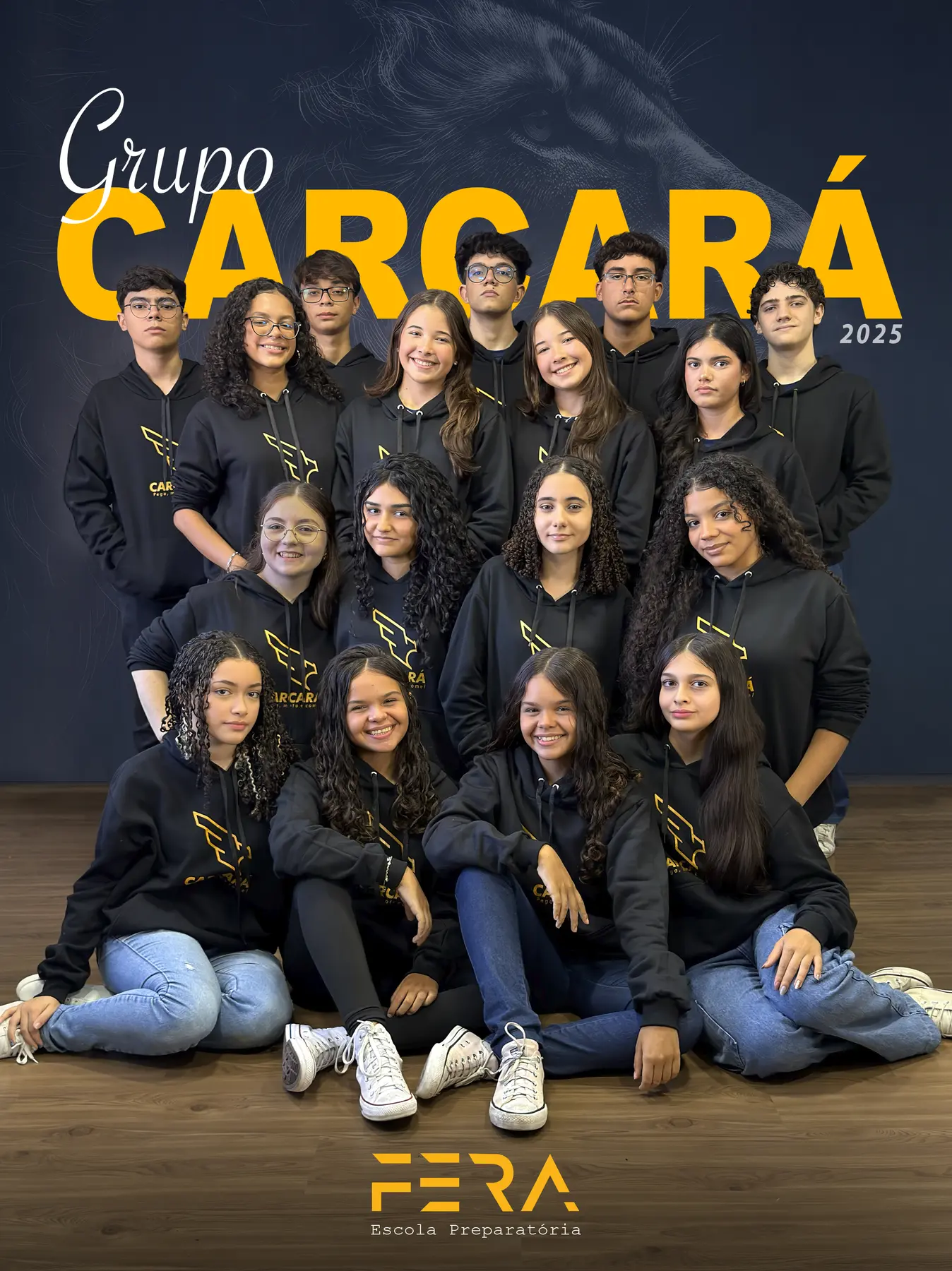 Alunos do Grupo Carcará reunidos para a foto da turma